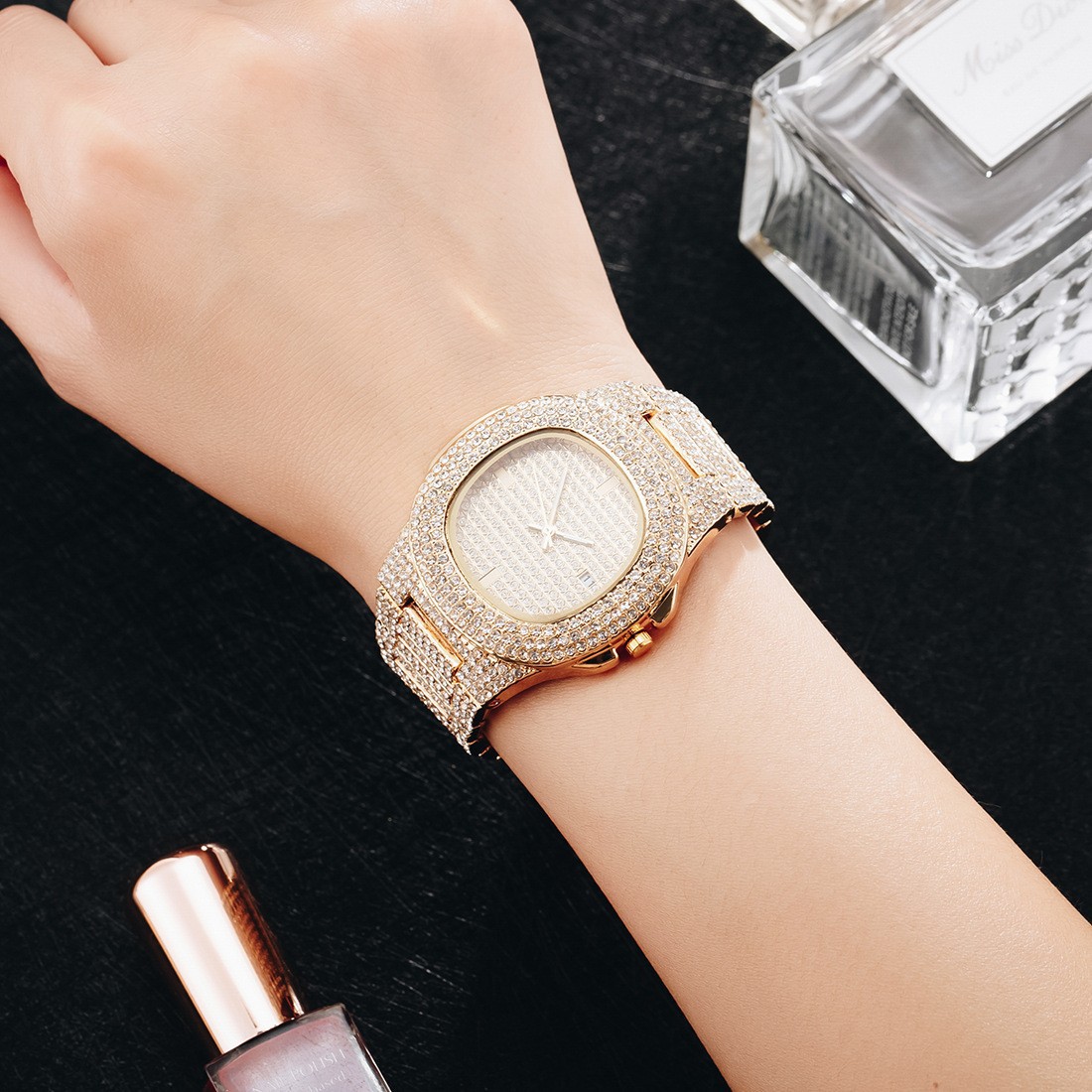 Nouvelle montre pour hommes à  - Luxury Watch Trading avis et prix