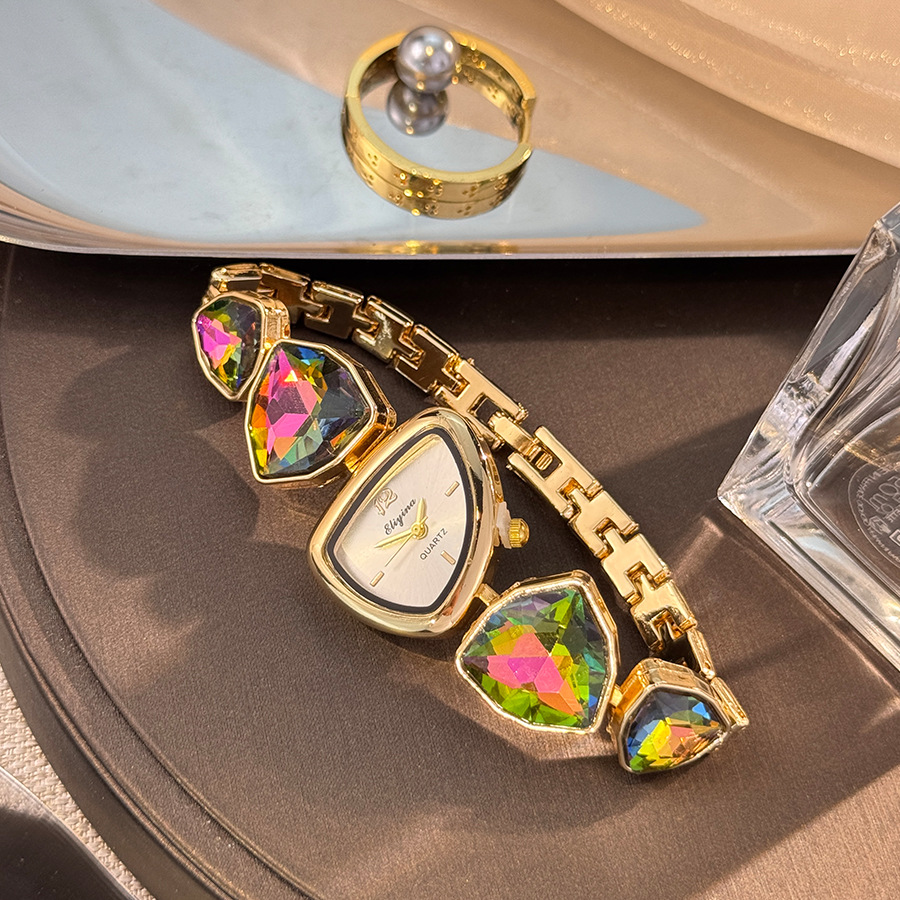 Nouvelle schéma de couleurs de - Luxury Watch Trading avis et prix